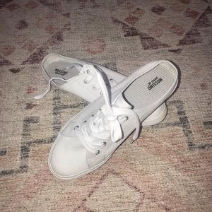 Mossimo white slides